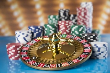 Live blackjack with real dealers on mobile kurnia 898 live blackjack game on mobile phone screen