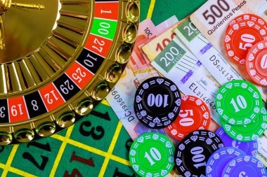 Scatter symbol: triggers free spins Scatter symbol triggers free spins